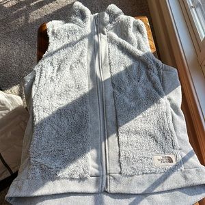 The North Face fuzzy vest sz XL